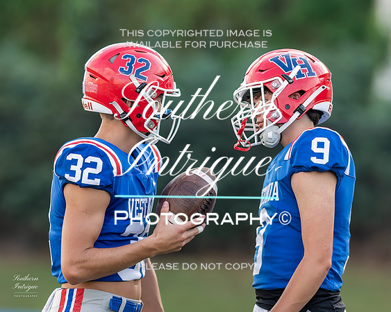 VHHS Varsity Football vs Mtn Brook 2022-02820220818181030D06_1708-Edit