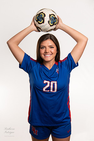 VHHS Soccer Senior Studio Shoot-01220220216204916D85_9595-Edit