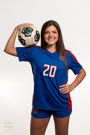 VHHS Soccer Senior Studio Shoot-00420220216202318D85_9541