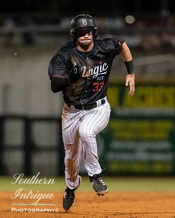 Barons vs Smokies Thirsty Thursday -20230427204012