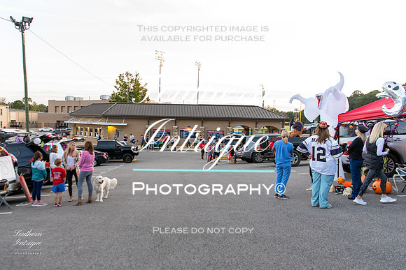 VHHS Football Trunk or Treat-01420211026175614D85_8431