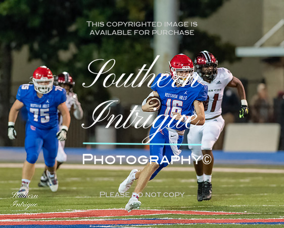 VHHS Football Senior Slide Show 2021 Season -55020211022202936D06_1582-Edit