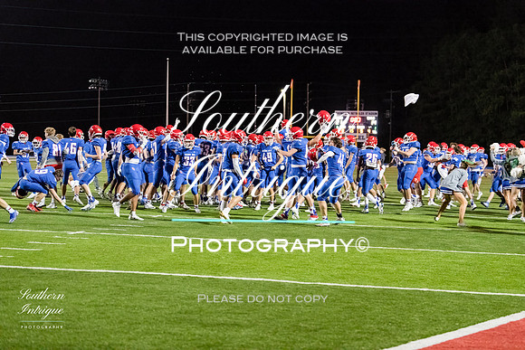 VHHS Football Senior Slide Show 2021 Season -59320211022213638D85_7895-Edit