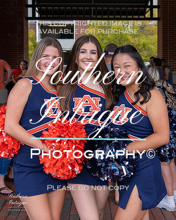 Auburn Fan Day Tiger Paws 2022 hrwm-00420220827115203D85_3567