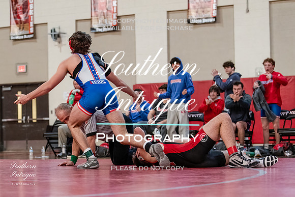 VHHS Wrestling Dual vs Hewitt hrwm-08820220108164813D06_6595-Edit