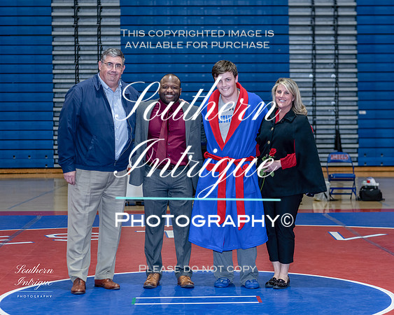 VHHS Wrestling Dual vs Spain Park (Sr Night)-03620220106190530D85_8277-Edit