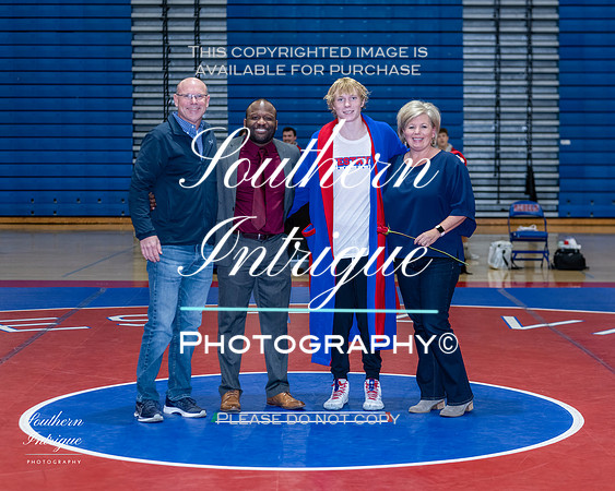 VHHS Wrestling Dual vs Spain Park (Sr Night)-02220220106190253D85_8251-Edit